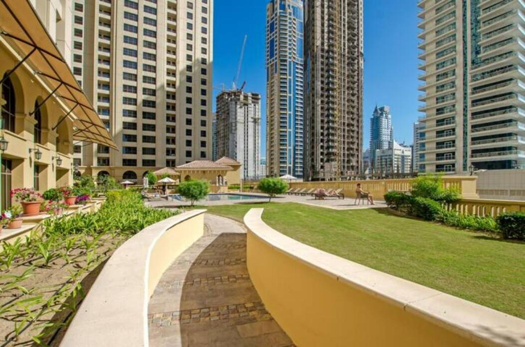 Stunning Studio Apartment At Sadaf 6 Near Jbr Beach And The Walk Dubaj Kültér fotó